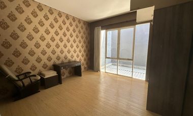 Sewa Kontrakan Rumah di Royal Residence Harga Murah Dekat Citraland Surabaya Barat Tahunan Perumahan Per 2026 Dibawah 75jt