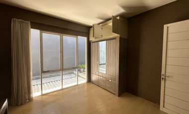 Sewa Kontrakan Rumah di Royal Residence Harga Murah Dekat Citraland Surabaya Barat Tahunan Perumahan Per 2026 Dibawah 75jt