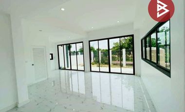 ขายบ้านแฝดหลังริม เนื้อที่ 51 ตร.วา ท่ามะกา กาญจนบุรี