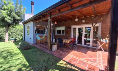 VENTA MAGNIFICA CASA EN BARRIO GOLF