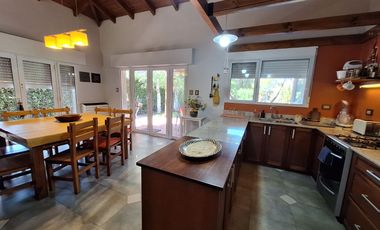 VENTA MAGNIFICA CASA EN BARRIO GOLF
