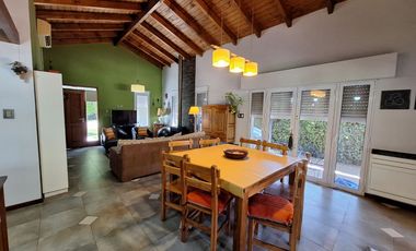 VENTA MAGNIFICA CASA EN BARRIO GOLF