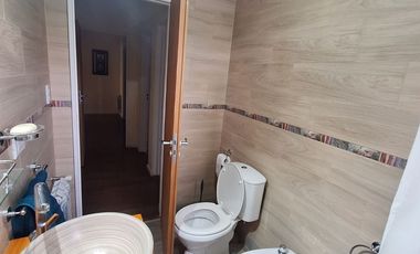 MODERNA CASA EN BARRIO GOLF