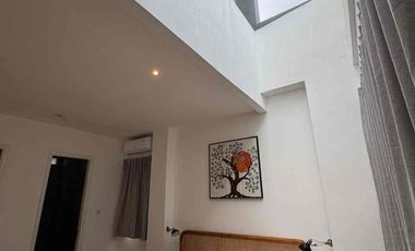 Di jual Rumah Lantai 3
Lokasi di Jln Dewi Sri Kuta badung bali