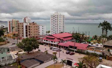 DEPARTAMENTO EN VENTA SECTOR TONSUPA ESMERALDAS