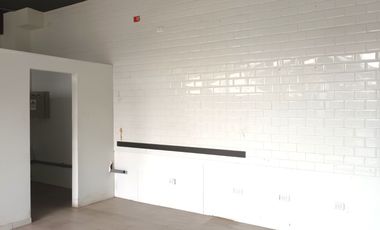 ARRIENDO Loca Comercial 35,36 m2, Strip Center, La Dehesa