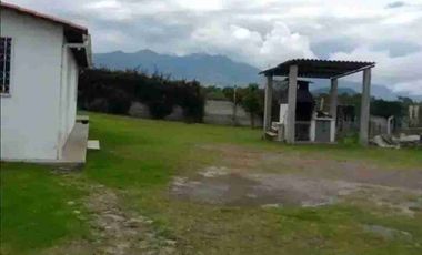 Se vende con Facilidad de pago Casa campestre área de 2.500 metros en Chaltura Imbabura Ecuador