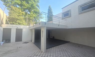 CASA EN RENTA EN LA COLONIA CHIMALISTAC