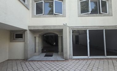 CASA EN RENTA EN LA COLONIA CHIMALISTAC