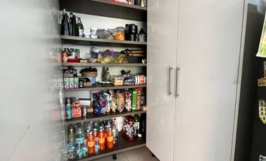 Venta de casa Chamisero Colina Chicureo cercarna a colegios Alianza Francesa Dunalaister Licoln casa autosustentable con execelente vista al valle