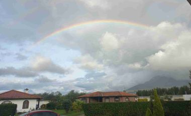 se vende propiedad Campestre conjunto privado en cotacachi Imbabura Ecuador