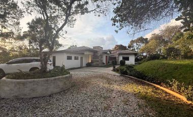 Casa campestre Arriendo  Santa Elena -  Medellin