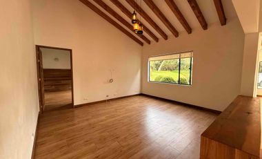 Casa campestre Arriendo  Santa Elena -  Medellin