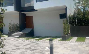 OPORTUNIDAD CASA NUEVA DE VENTA TUMBACO