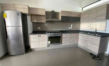 Departamento de súper lujo y lleno de comodidades en una ubicación inmejorable de Cholula, amueblado, 3 habitaciones, terraza privada y seguridad.
