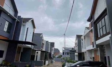 Dijual Rumah Cluster Royal Galaxy Bisa KPR Akses Jalan 2 Mobil Bekasi Selatan Kota Bekasi