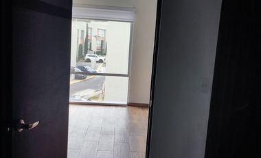 Casa en venta en conjunto cerrado en Bosque Esmeralda