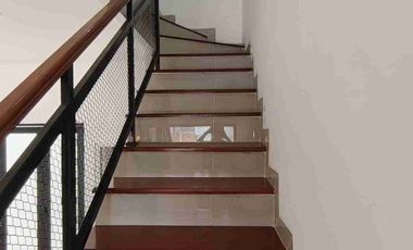 Dijual Rumah TownhouseReady Siap Huni Mewah Murah Bisa KPR Ciracas Jakarta Timur