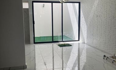 Casa nueva de 3 recámaras en Venta a 10 minutos de Plaza de Las Américas