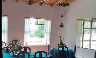 Se vende finca de 4.7 hectáreas estilo complejo en Cotacachi Imbabura Ecuador