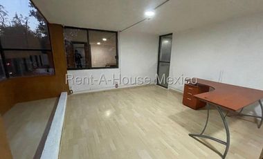 Edificio en Renta en Naucalpan de Juárez, 	Ciudad Satélite