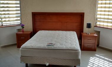 Renta Departamento Amueblado Planta Baja, en Fraccionamiento con Vigilancia y agradables áreas verdes, Carcaña, Momoxpan a 10 min de UDLAP Cholual