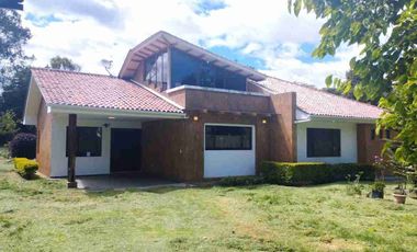 Casa de venta en Challuabamba con 1500m2 de terreno