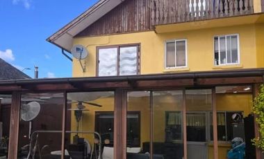 SE VENDE AMPLIA CASA CON PISCINA EN LOMAS SAN ANDRES, CONCEPCIÓN