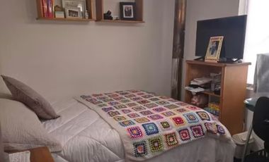 SE VENDE AMPLIA CASA CON PISCINA EN LOMAS SAN ANDRES, CONCEPCIÓN