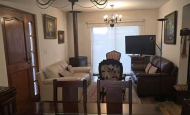 SE VENDE AMPLIA CASA CON PISCINA EN LOMAS SAN ANDRES, CONCEPCIÓN