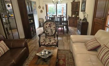 SE VENDE AMPLIA CASA CON PISCINA EN LOMAS SAN ANDRES, CONCEPCIÓN