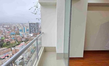 Dpto de 3 hab con balcón vista a la calle con áreas comunes PISCINA GIMNASIO AREA DE PARRILLA ENTREGA INMEDIATA