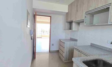 Dpto de 3 hab con balcón vista a la calle con áreas comunes PISCINA GIMNASIO AREA DE PARRILLA ENTREGA INMEDIATA