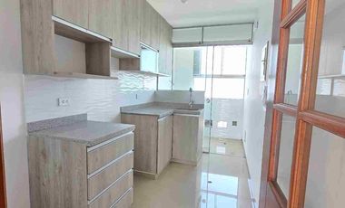 Dpto de 3 hab con balcón vista a la calle con áreas comunes PISCINA GIMNASIO AREA DE PARRILLA ENTREGA INMEDIATA