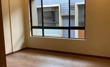 3 Storey 4 Bedroom Townhouse with 1 Car Garage at Palanan Makati