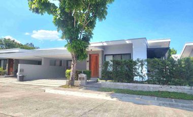 Luxury 2 Bedroom Bungalow House for Rent in Clark Freeport Zone Pampanga / Exclusive Gated Community