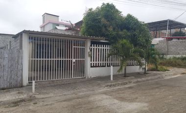 Venta de casa en Ciudadela Azteca de Manta