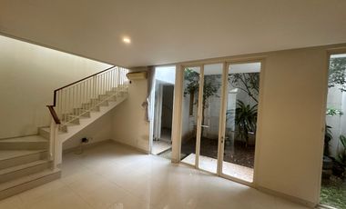 Sewa Kontrakan Rumah di Grand Pakuwon Harga Murah Dekat Tandes Surabaya Barat Tahunan Perumahan Per 2026 Dibawah 70 Juta