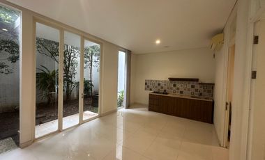 Sewa Kontrakan Rumah di Grand Pakuwon Harga Murah Dekat Tandes Surabaya Barat Tahunan Perumahan Per 2026 Dibawah 70 Juta