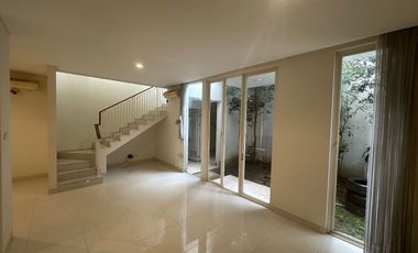 Sewa Kontrakan Rumah di Grand Pakuwon Harga Murah Dekat Tandes Surabaya Barat Tahunan Perumahan Per 2026 Dibawah 70 Juta