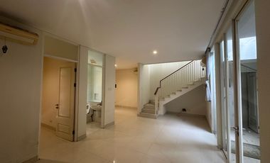 Sewa Kontrakan Rumah di Grand Pakuwon Harga Murah Dekat Tandes Surabaya Barat Tahunan Perumahan Per 2026 Dibawah 70 Juta