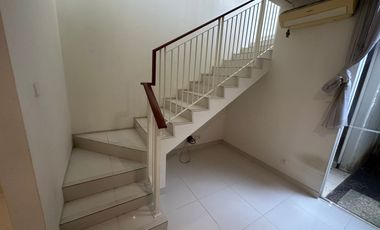 Sewa Kontrakan Rumah di Grand Pakuwon Harga Murah Dekat Tandes Surabaya Barat Tahunan Perumahan Per 2026 Dibawah 70 Juta