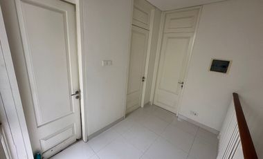 Sewa Kontrakan Rumah di Grand Pakuwon Harga Murah Dekat Tandes Surabaya Barat Tahunan Perumahan Per 2026 Dibawah 70 Juta