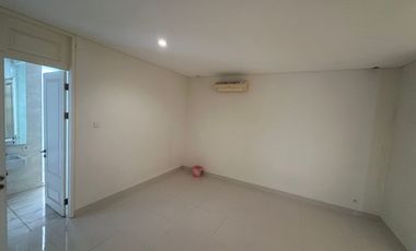 Sewa Kontrakan Rumah di Grand Pakuwon Harga Murah Dekat Tandes Surabaya Barat Tahunan Perumahan Per 2026 Dibawah 70 Juta