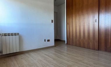 VENDE AMPLIO DEPARTAMENTO 3 DORMITORIOS HOCHSTETTER CONDOMINIO NAVARRA