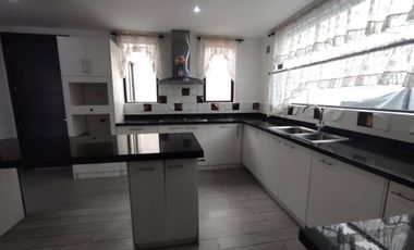 CASA EN RENTA DENTRO DE CONJUNTO EN HILACRIL TUMBACO