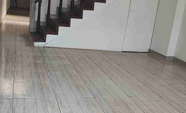 Alquilo Bonita Casa de Dos pisos en Urbanización Sargento Lores en IQUITOS