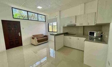 Urdesa Central, alquiler suite planta baja