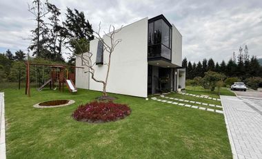 Casas con entrega 2027 Cumbayá San Patricio