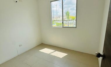 En alquiler casa de 3 dormitorios en urb.Los Geranios 3 en chongon.
